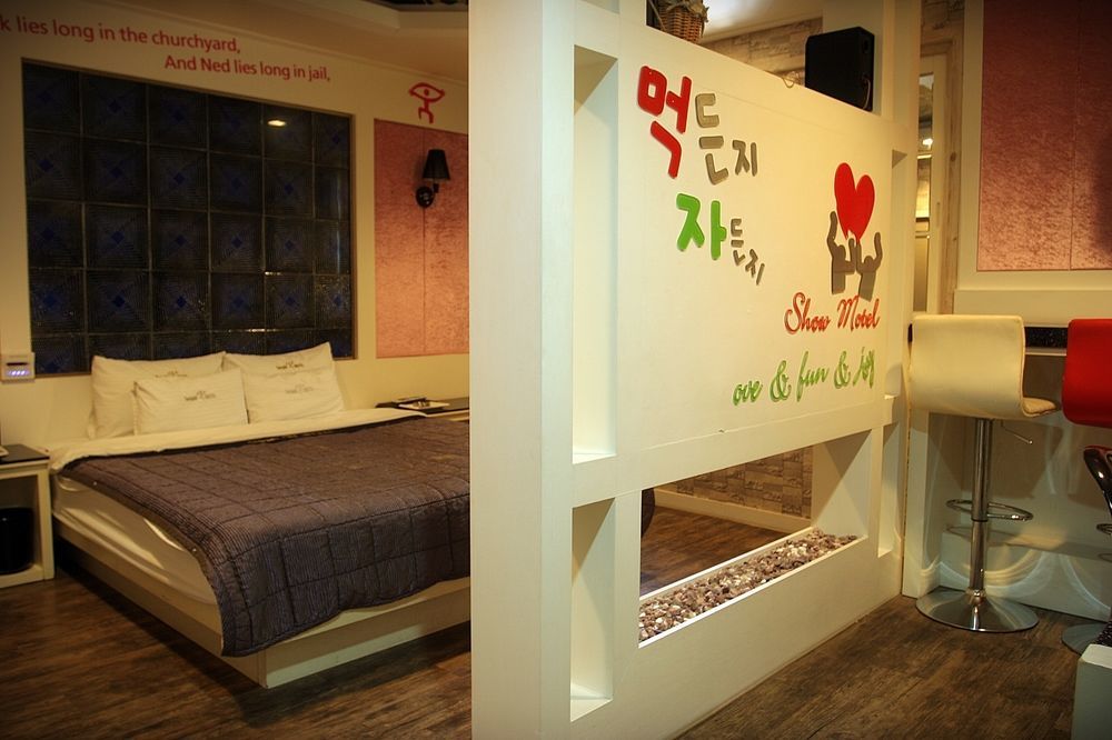Show Hotel Busan Extérieur photo